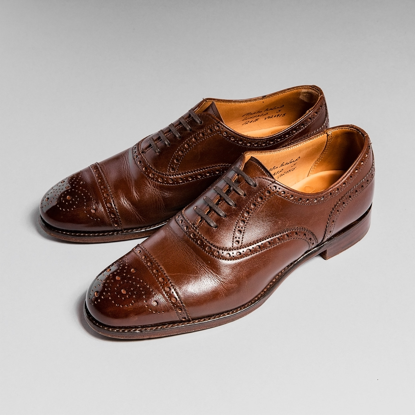 未着用！】チーニー UK6.5Fブラウン ウィングチップ 革靴 CHEANEY-